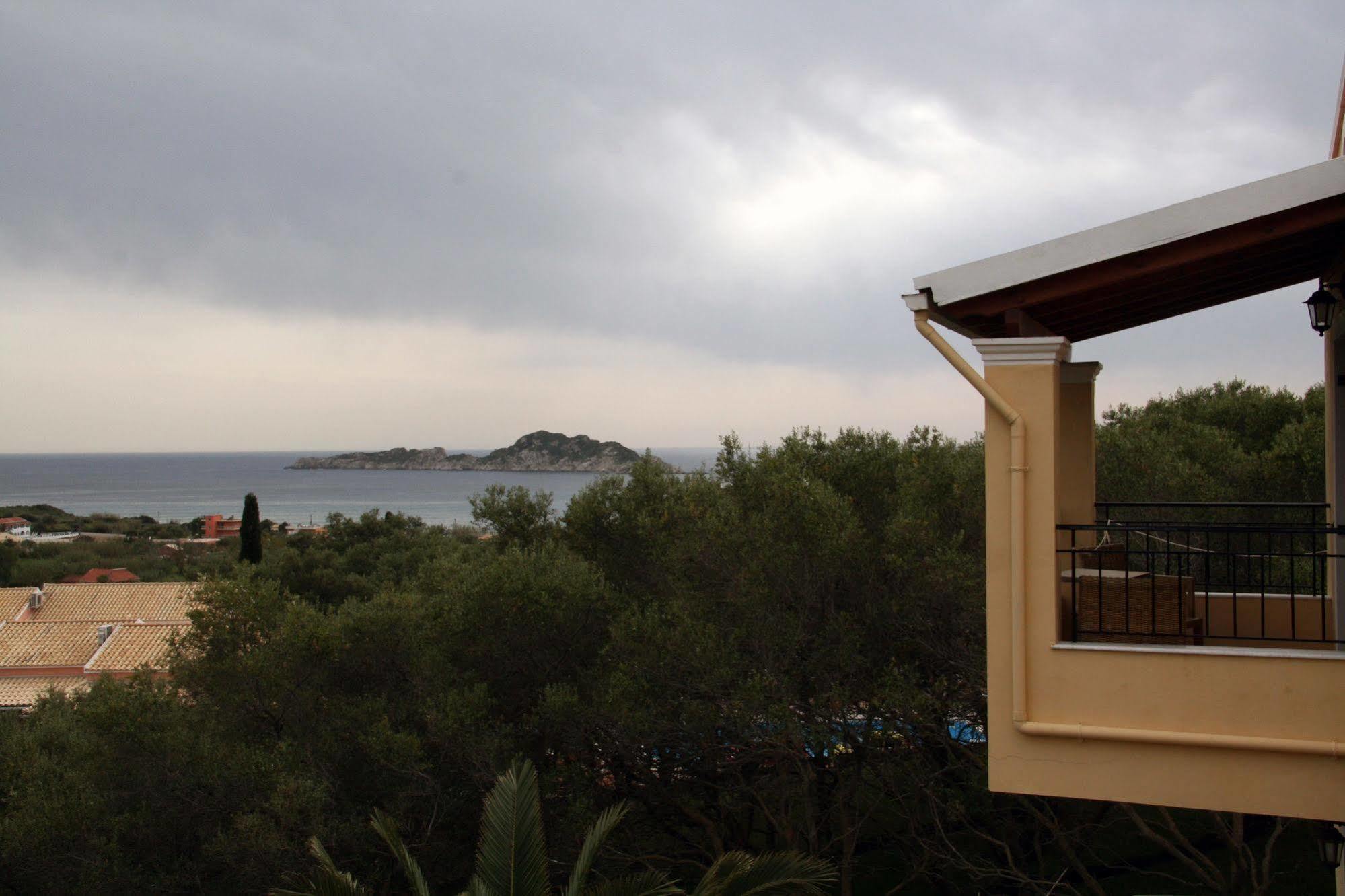 Villa Helen Αρίλλας Εξωτερικό φωτογραφία